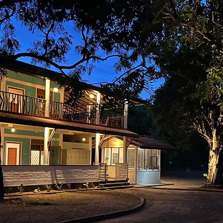Funky Leopard Safari Lodge Bordering Yala National Park 카타라가마 외부 사진